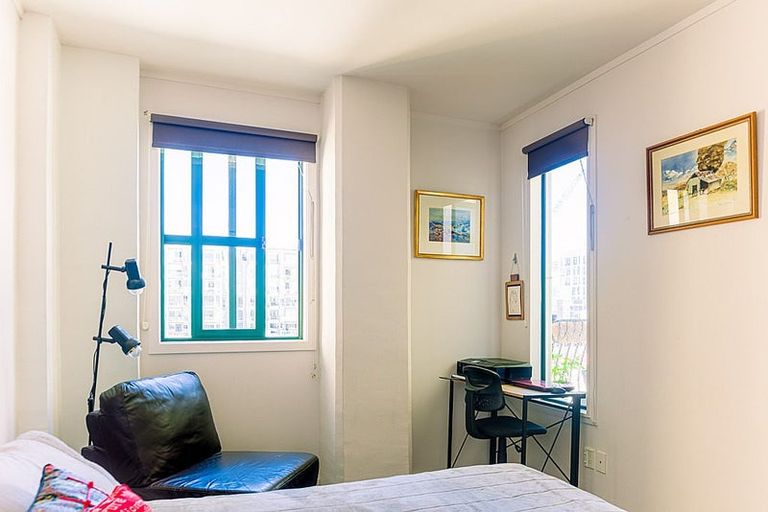 Photo of property in Tennyson Apartments, 12/25 Tennyson Street, Te Aro, Wellington, 6011