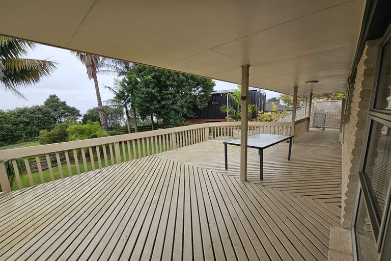 Photo of property in 18a Carnoustie Drive, Wattle Downs, Auckland, 2103