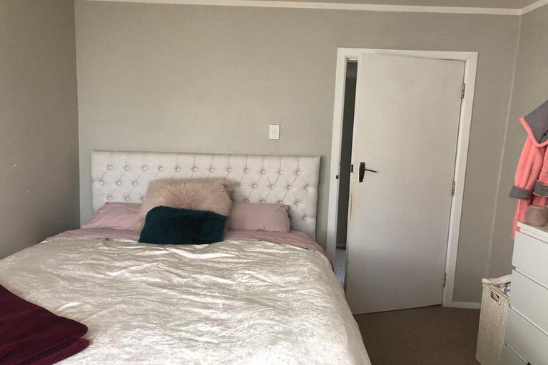 Photo of property in 19 Hania Street, Mount Victoria, Wellington, 6011