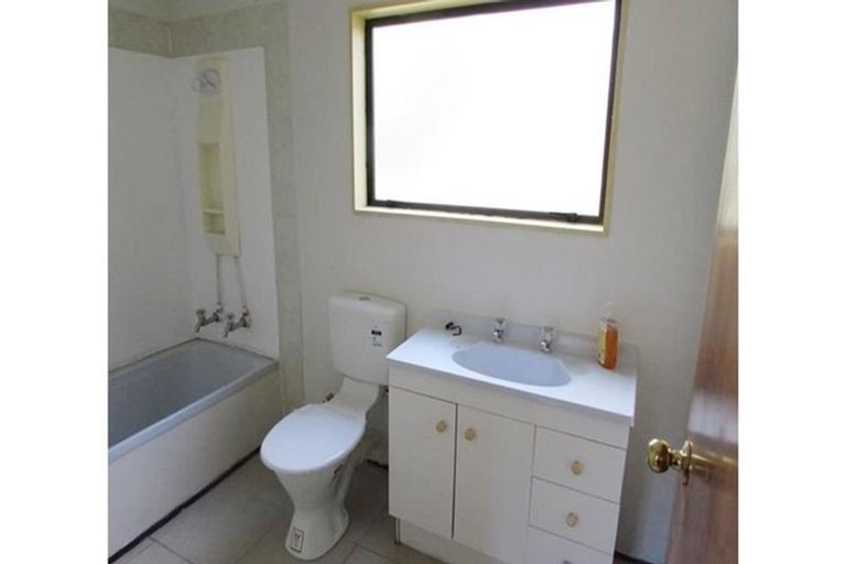 Photo of property in 499 Paremoremo Road, Paremoremo, Auckland, 0632