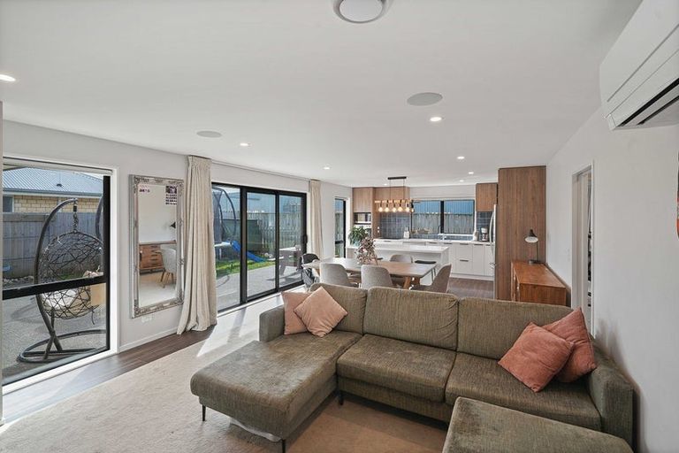 Photo of property in 19 Cressy Place, Darfield, 7510