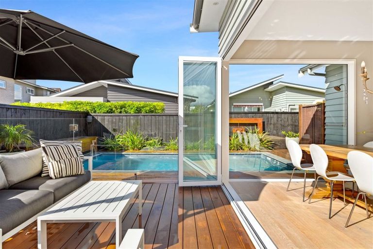 Photo of property in 81 Buckley Avenue, Hobsonville, Auckland, 0616