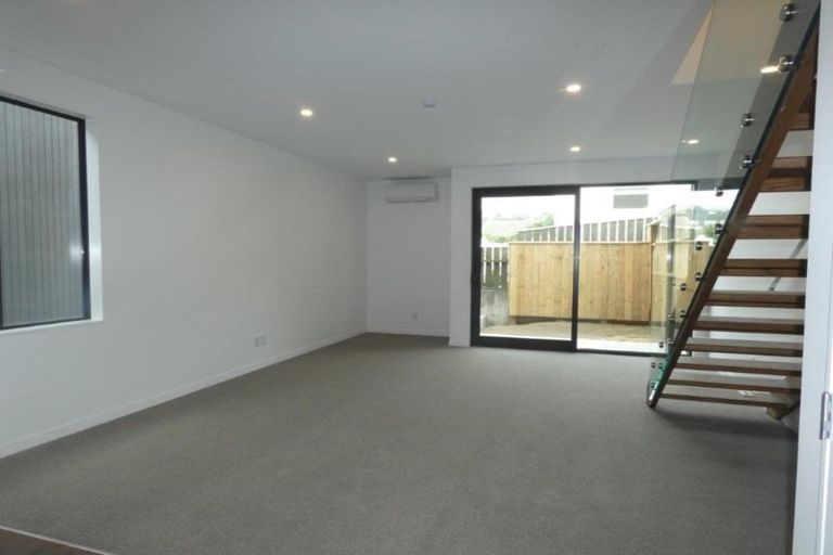 Photo of property in 11/20 Trent Street, Island Bay, Wellington, 6023