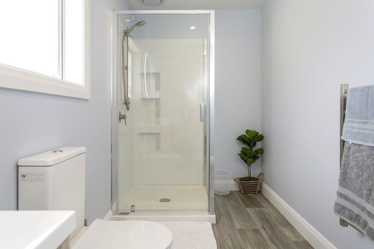 Photo of property in 97 Loch Views Road, Acacia Bay, Taupo, 3385