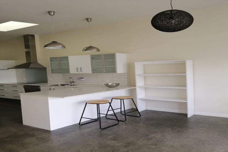 Photo of property in 5/25 Home Street, Mount Victoria, Wellington, 6011