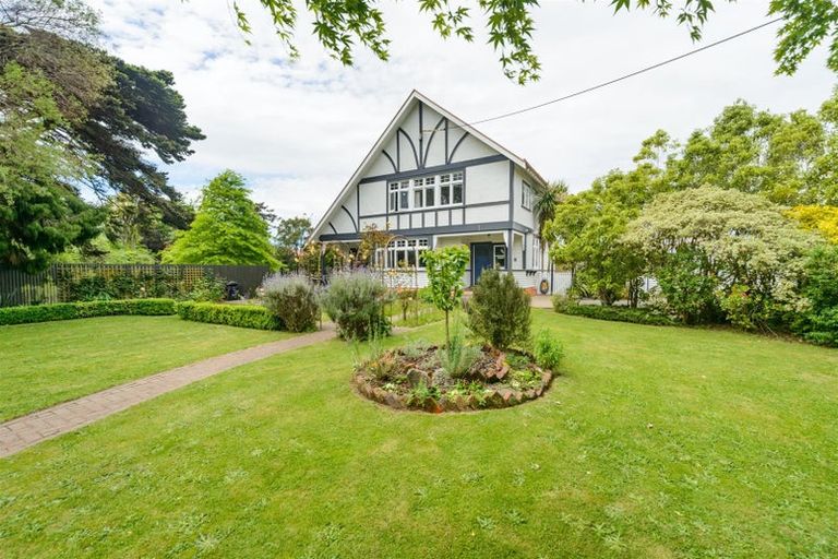 Photo of property in 27 High Street, Bulls, 4818