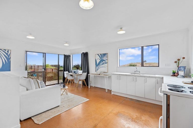 Photo of property in 6b Marjorie Lane, Papamoa Beach, Papamoa, 3118