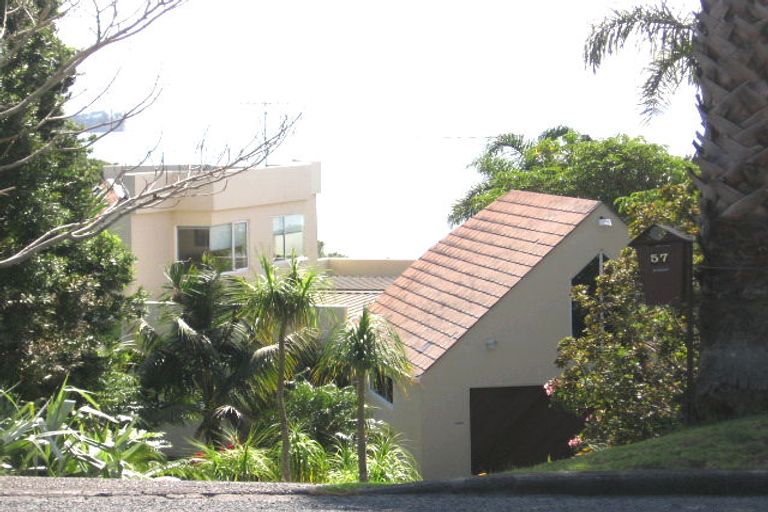 Photo of property in 2/59 Churchill Road, Murrays Bay, Auckland, 0630