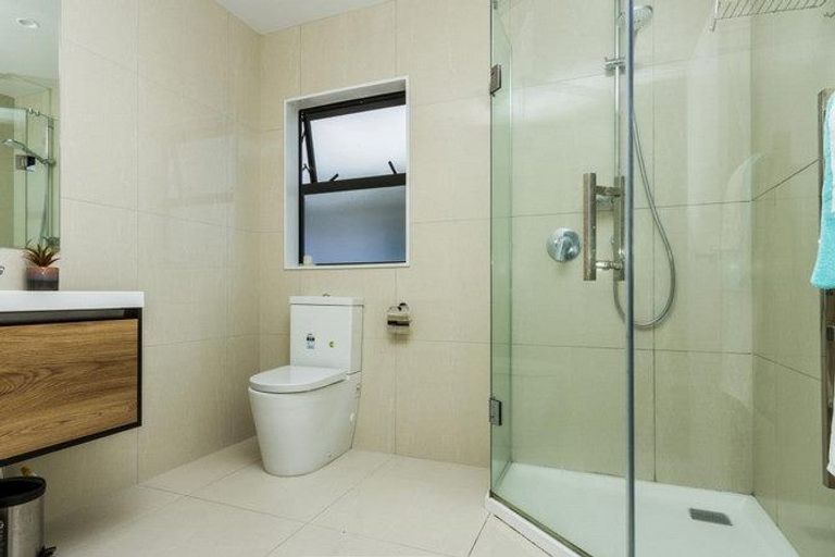 Photo of property in 22 Caldera Drive, Long Bay, Auckland, 0630