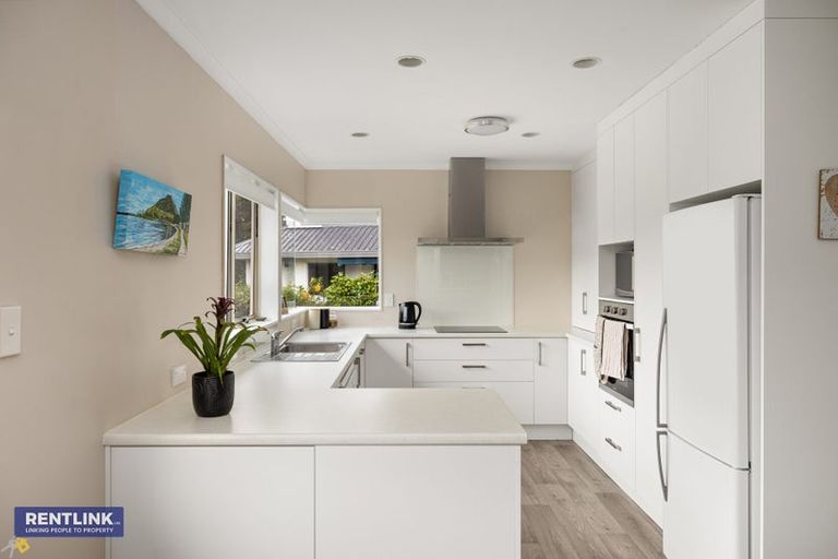 Photo of property in 17 Mulberry Lane, Bellevue, Tauranga, 3110