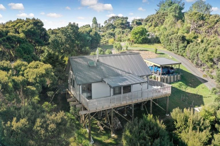 Photo of property in 221a Te Wahapu Road, Russell, 0272