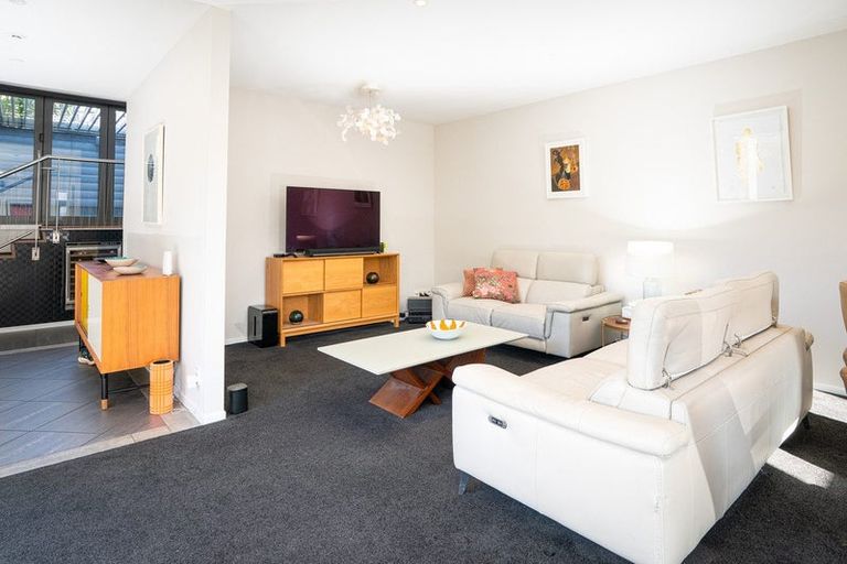 Photo of property in 94a Khandallah Road, Khandallah, Wellington, 6035