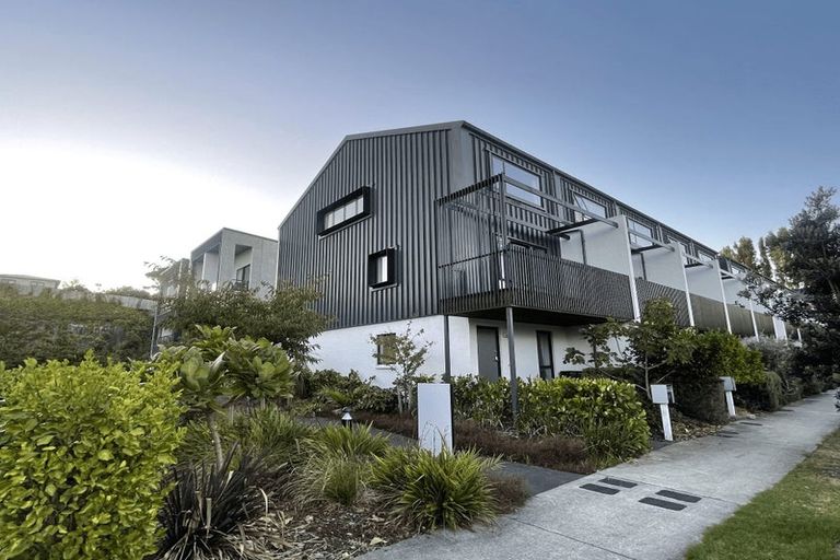 Photo of property in 22 Tahuhu Road, Mount Wellington, Auckland, 1062