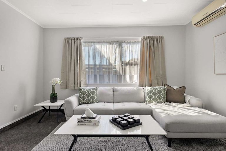 Photo of property in 1/705 Heretaunga Street East, Parkvale, Hastings, 4122