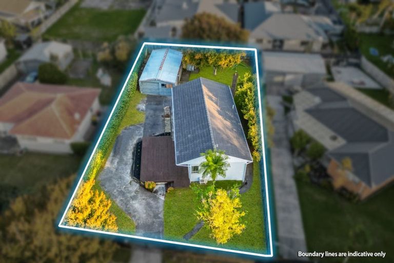 Photo of property in 8 Pukeroa Place, Papakura, 2110