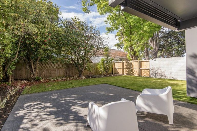 Photo of property in 1/63 Papanui Road, Merivale, Christchurch, 8014