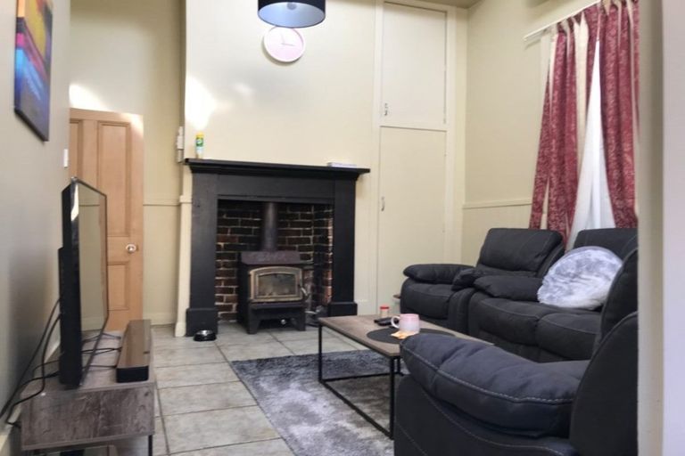 Photo of property in 11 Lawrence Street, Mornington, Dunedin, 9011