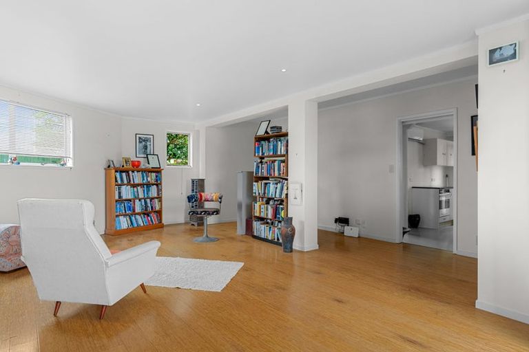 Photo of property in 6 Ferry Road, Waipu, 0510