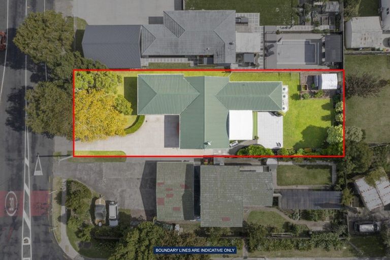 Photo of property in 3 Muir Avenue, Mangere Bridge, Auckland, 2022