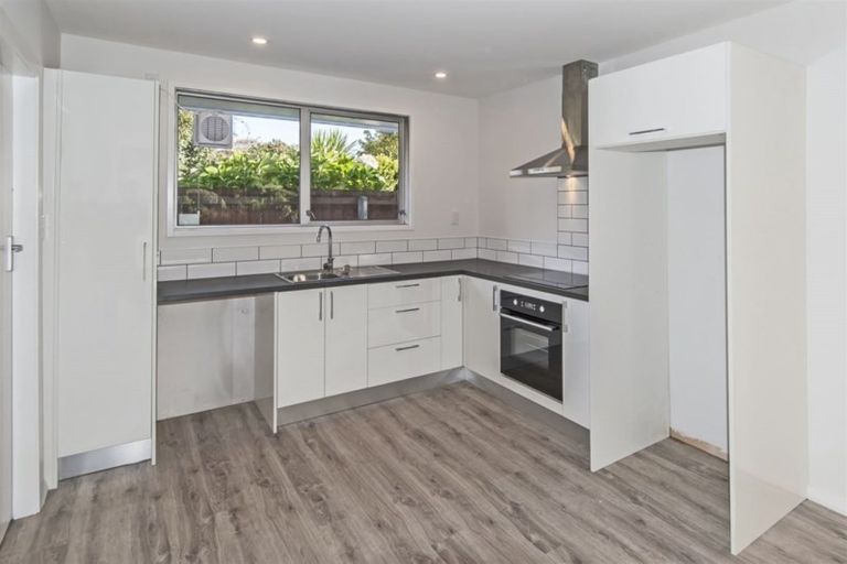 Photo of property in 1/86 Avonhead Road, Avonhead, Christchurch, 8042