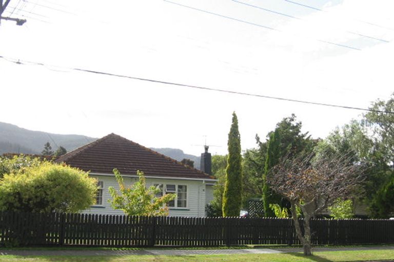 Photo of property in 13 York Avenue, Heretaunga, Upper Hutt, 5018