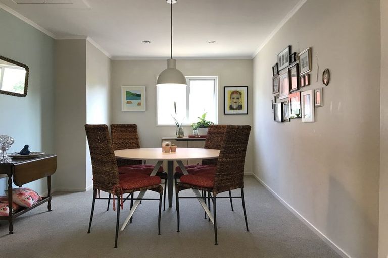 Photo of property in 95 Konini Road, Titirangi, Auckland, 0604