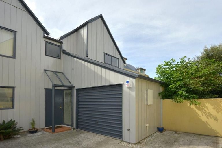 Photo of property in 2/50 Ely Street, Christchurch Central, Christchurch, 8013