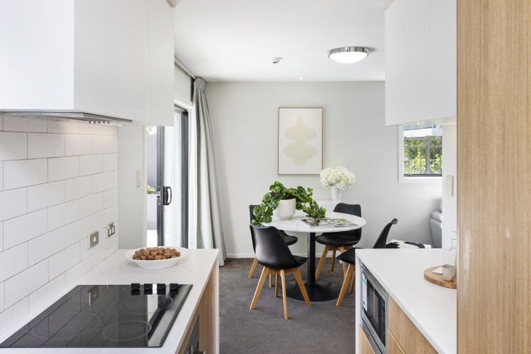 Photo of property in 2/18 Carlton Mill Road, Merivale, Christchurch, 8014