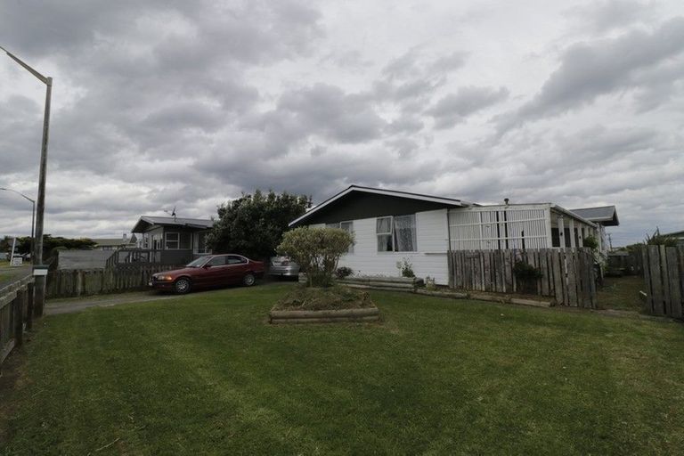 Photo of property in 25 Cross Street, Castlecliff, Whanganui, 4501