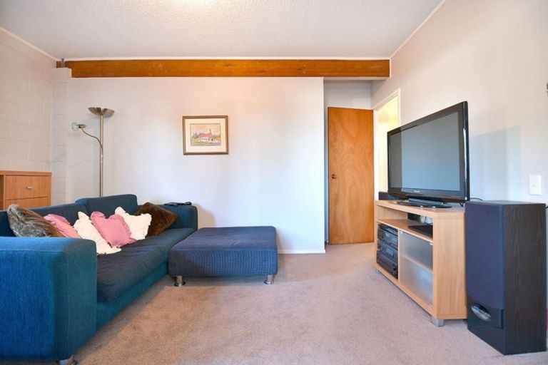 Photo of property in 16 Snells Beach Road, Snells Beach, 0920