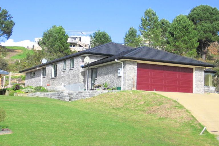 Photo of property in 11 Roberta Crescent, Orewa, 0931