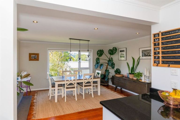Photo of property in 11 Titoki Road, Raumati Beach, Paraparaumu, 5032