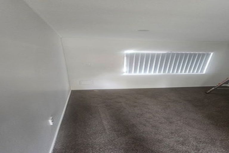 Photo of property in 1/6 Annette Avenue, Te Atatu South, Auckland, 0610