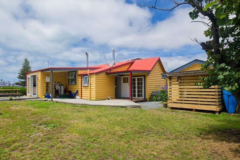 Photo of property in 14 Yarmouth Street, Kaikoura, 7300