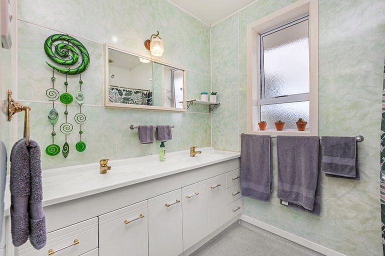 Photo of property in 136 Hakanoa Street, Huntly, 3700