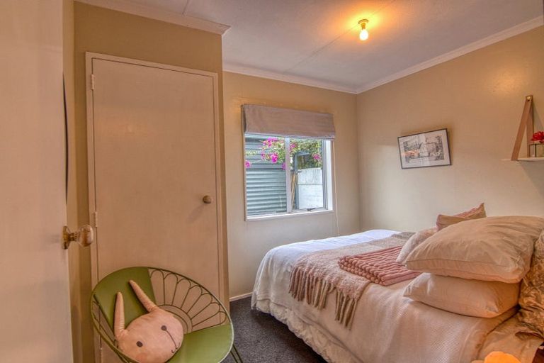 Photo of property in 3 Coromandel Court, Roslyn, Palmerston North, 4414