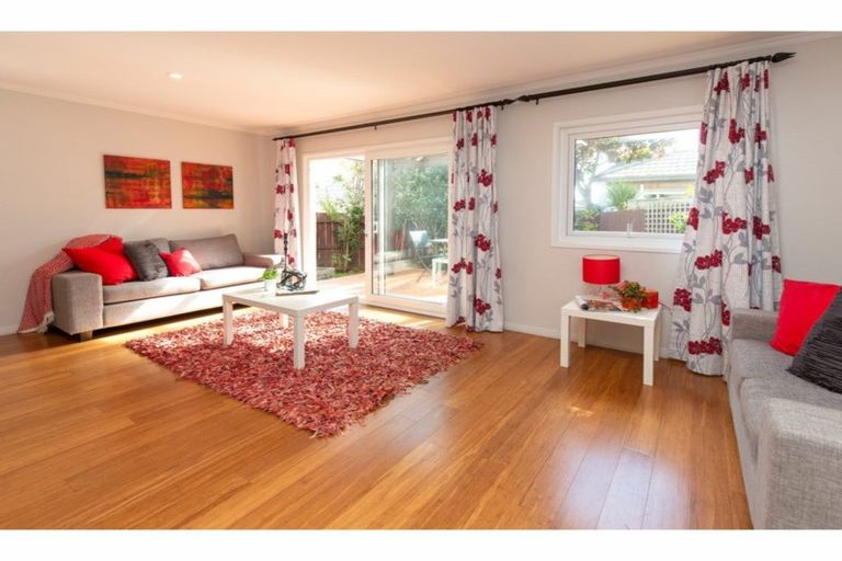 Photo of property in 1/672 Whangaparaoa Road, Stanmore Bay, Whangaparaoa, 0932