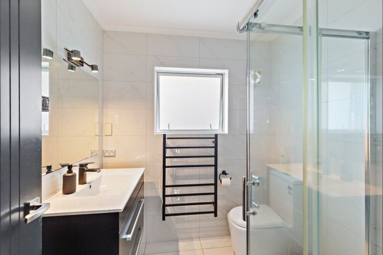 Photo of property in 1098 Queen Street East, Levin, 5571