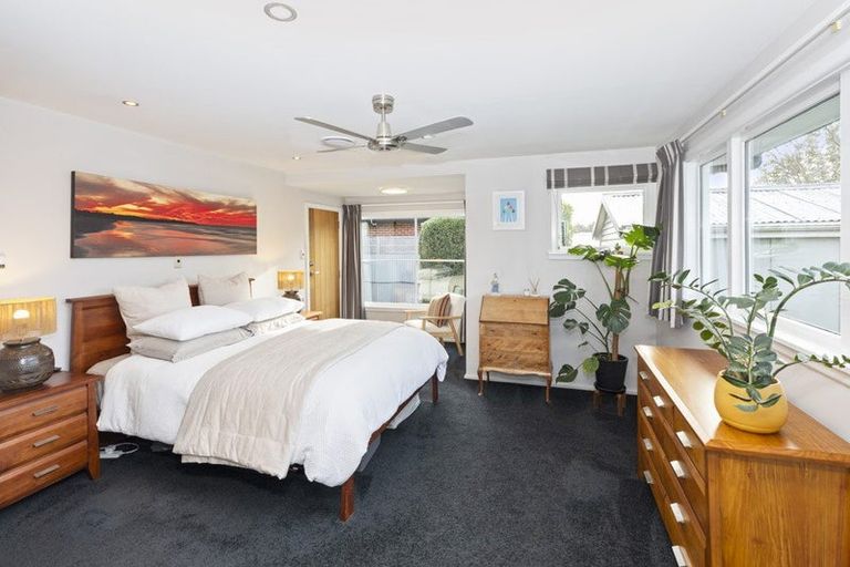 Photo of property in 21 Brent Place, Papanui, Christchurch, 8053