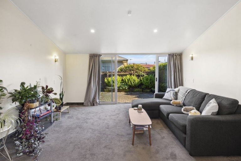 Photo of property in 182g Bay View Road, South Dunedin, Dunedin, 9012