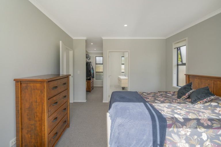 Photo of property in 1 Vanita Drive, Whitianga, 3510