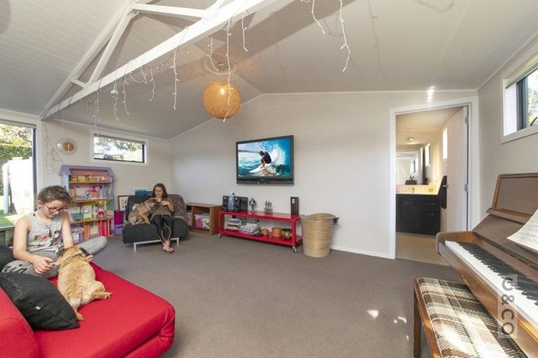 Photo of property in 8 Princes Street, Riverhead, 0820