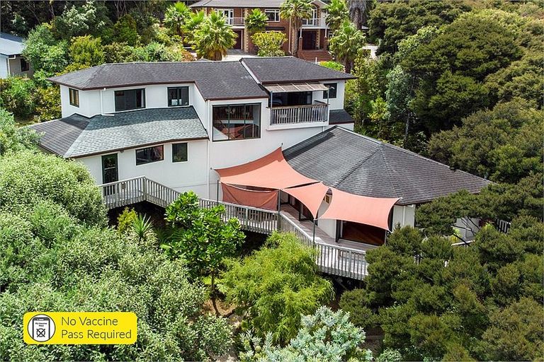 Photo of property in 134h Rangatira Road, Beach Haven, Auckland, 0626