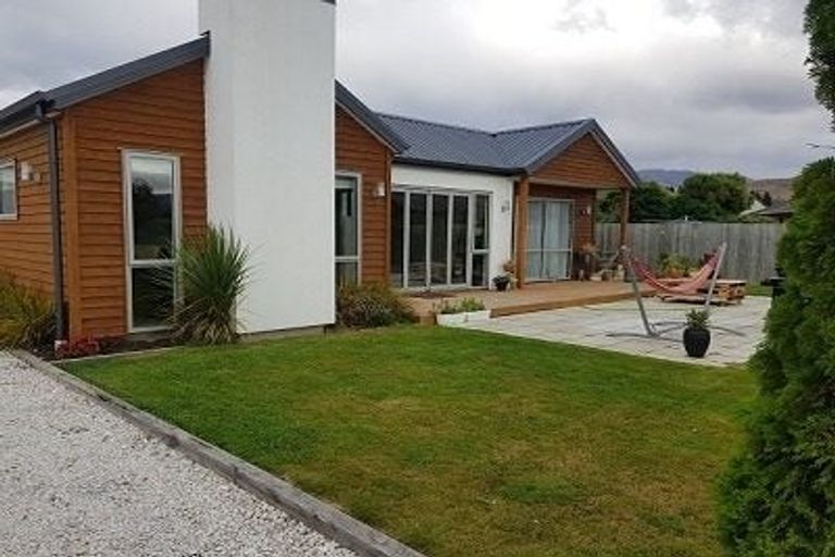 Photo of property in 54 Onslow Road, Lake Hayes, Queenstown, 9304