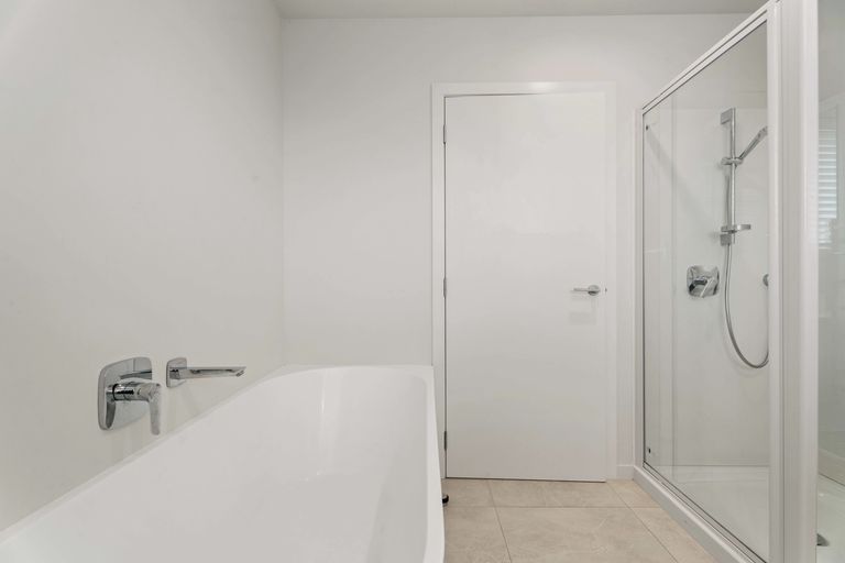 Photo of property in 15 Pennycook Place, Lake Hawea, Wanaka, 9382