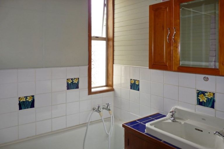 Photo of property in 43 Waimea West Road, Brightwater, 7022