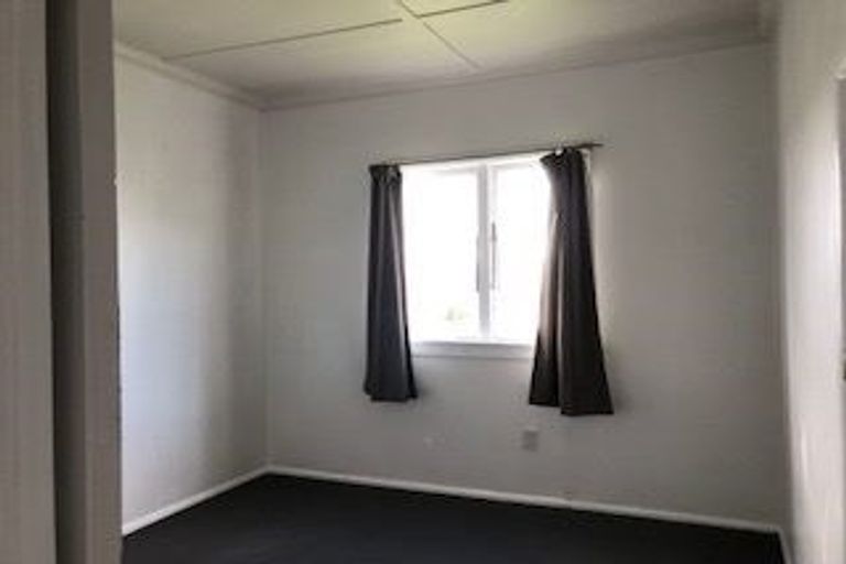 Photo of property in 33 Anzac Road, Morningside, Whangarei, 0110
