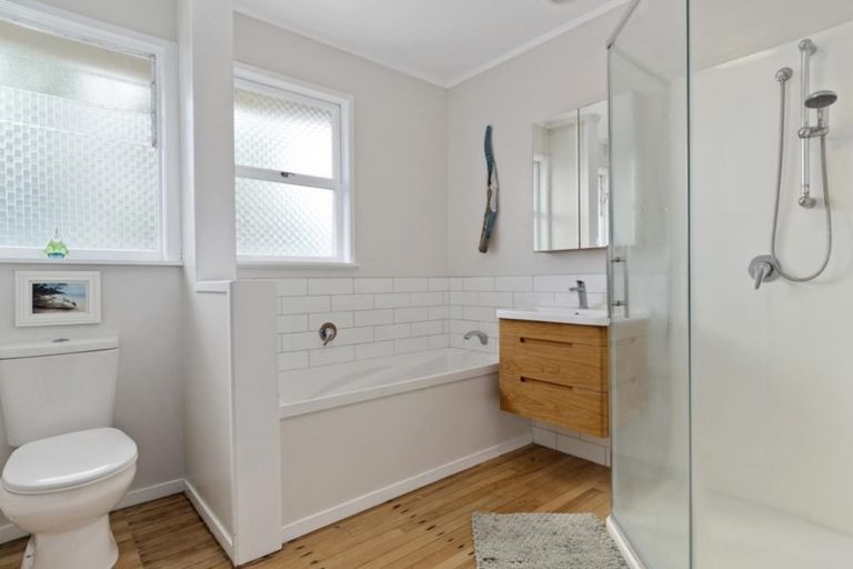 Photo of property in 7 Pennington Place, Welcome Bay, Tauranga, 3112