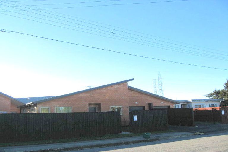 Photo of property in 12 Fulham Street, Islington, Christchurch, 8042