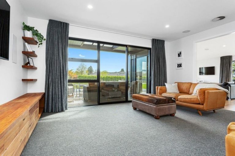 Photo of property in 23 Monarch Park Lane, Leamington, Cambridge, 3432